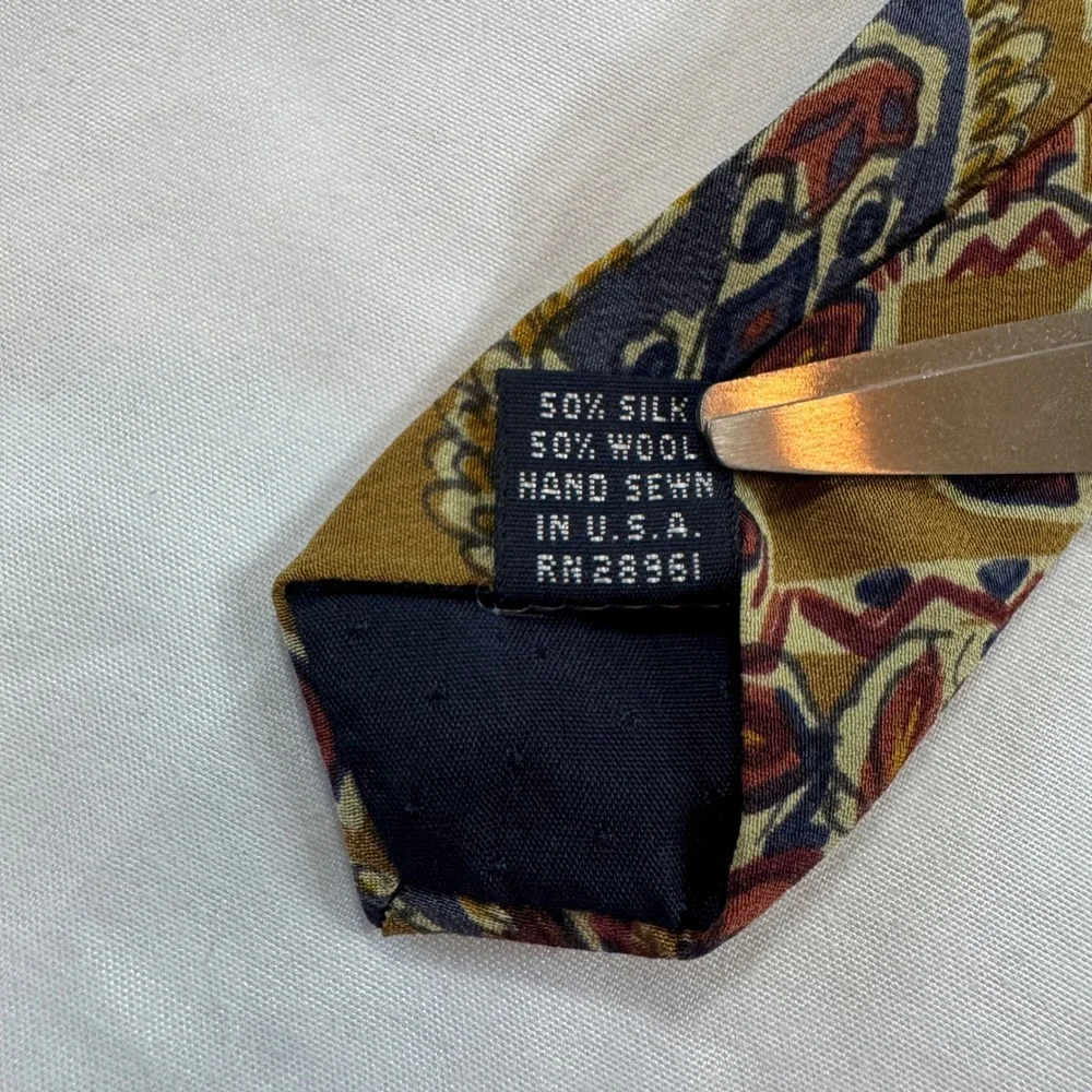 Vintage Burberrys of London‎ Silk Wool Tie USA Hand Sewn Geometric Quiet Luxury